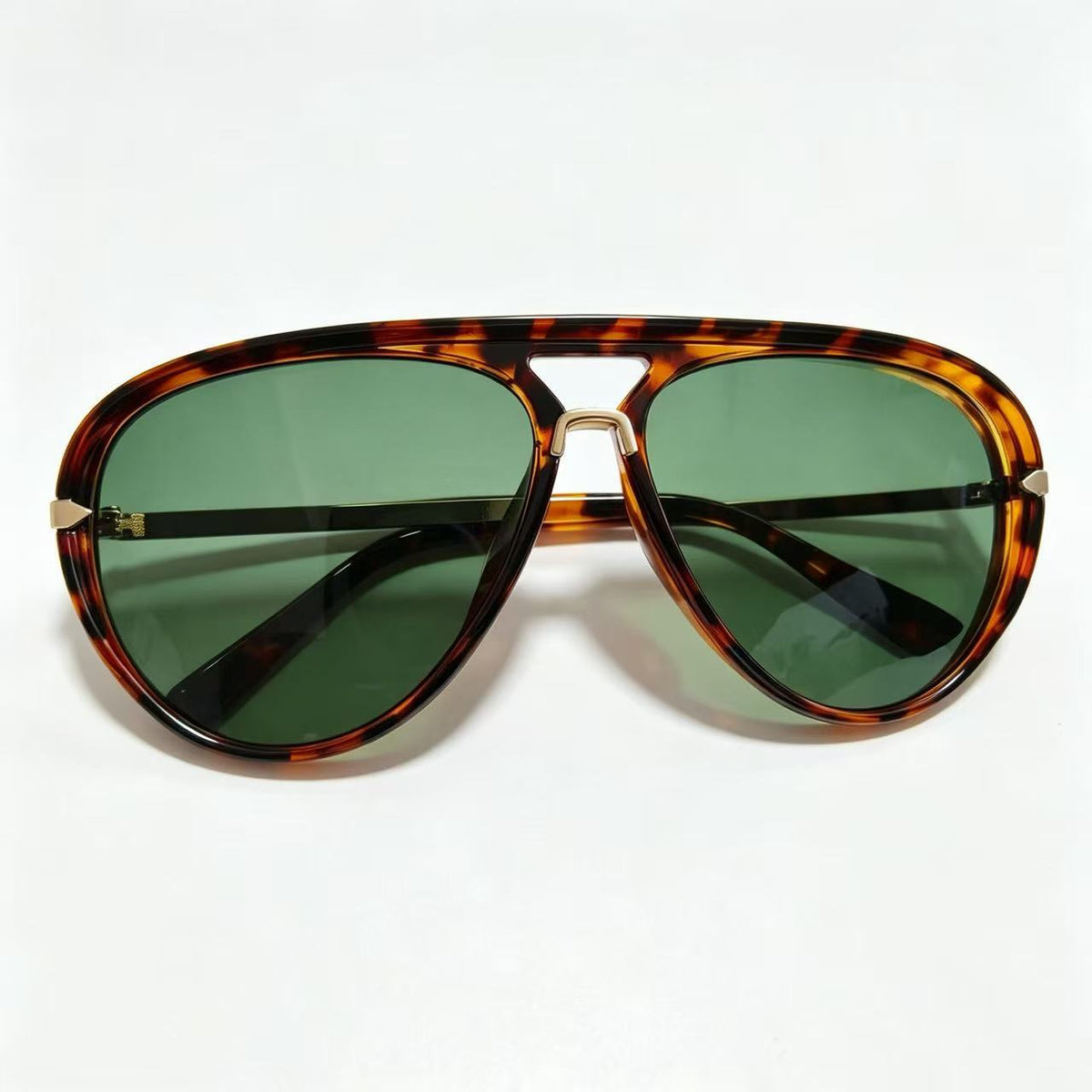 Lunettes de soleil de style grenouille