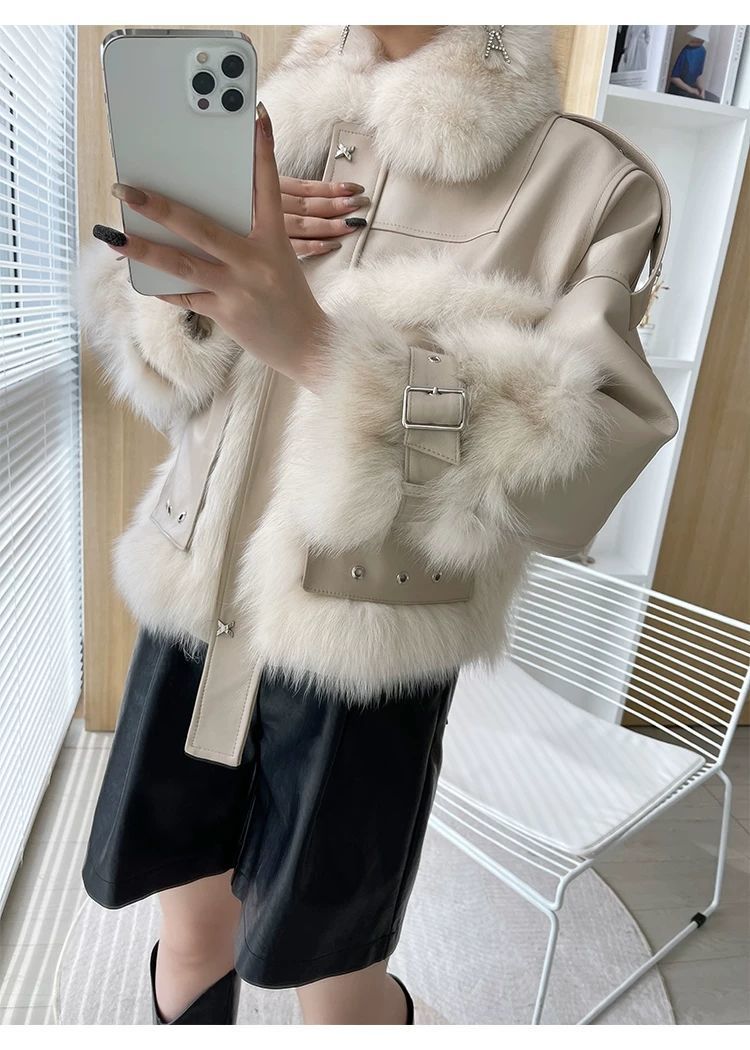 Manteau en cuir de fourrure de renard sensé