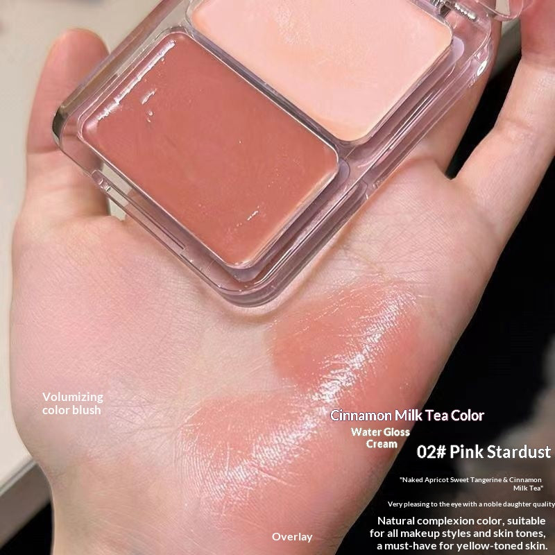 Les groupes de filles K-pop Dewy Blush crème avec une texture veloutée