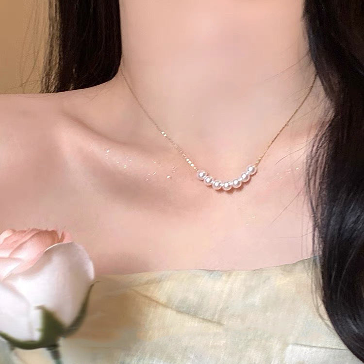 Élégant collier de choque Faux Pearl pour dames Collier de mode esthétique de luxe minimal