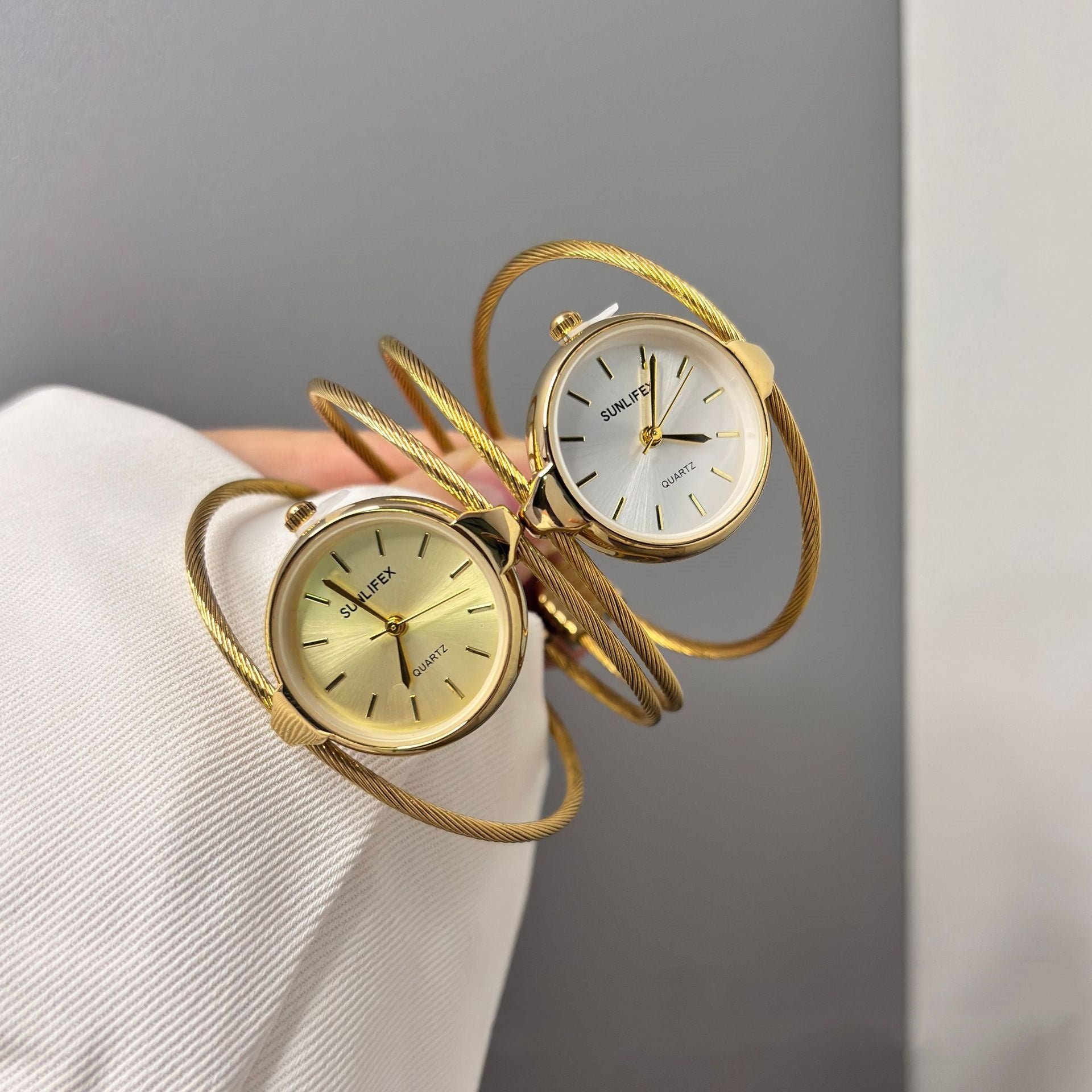 Femmes Minimaliste Montre Bangle Ouverte