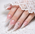 Stickers 24 Pièces de Short Amond en forme de Nail Acrylique avec Dentelle French Pressing Style 3D