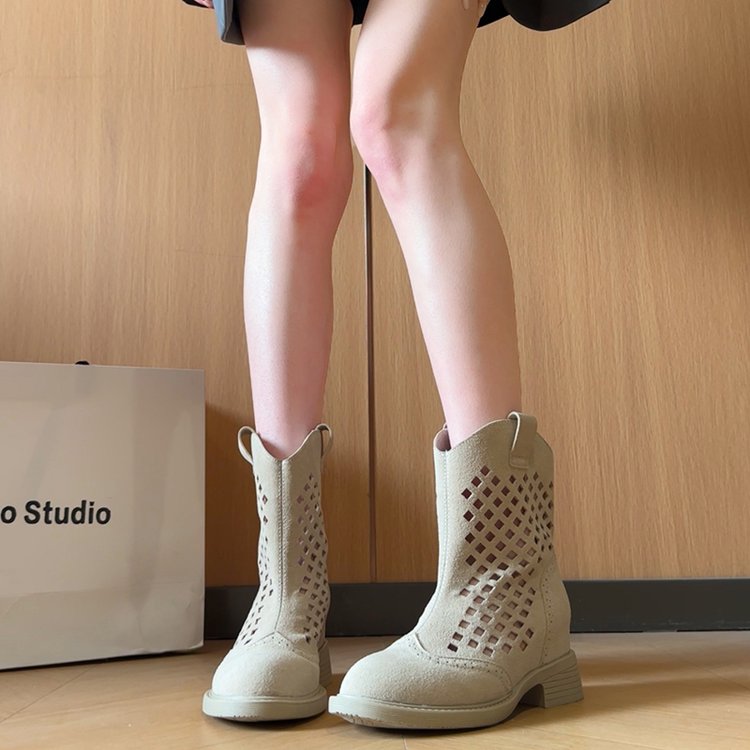Bottes fraîches perforées pour femmes