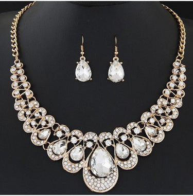 Collier collier boucle d'oreille ensemble
