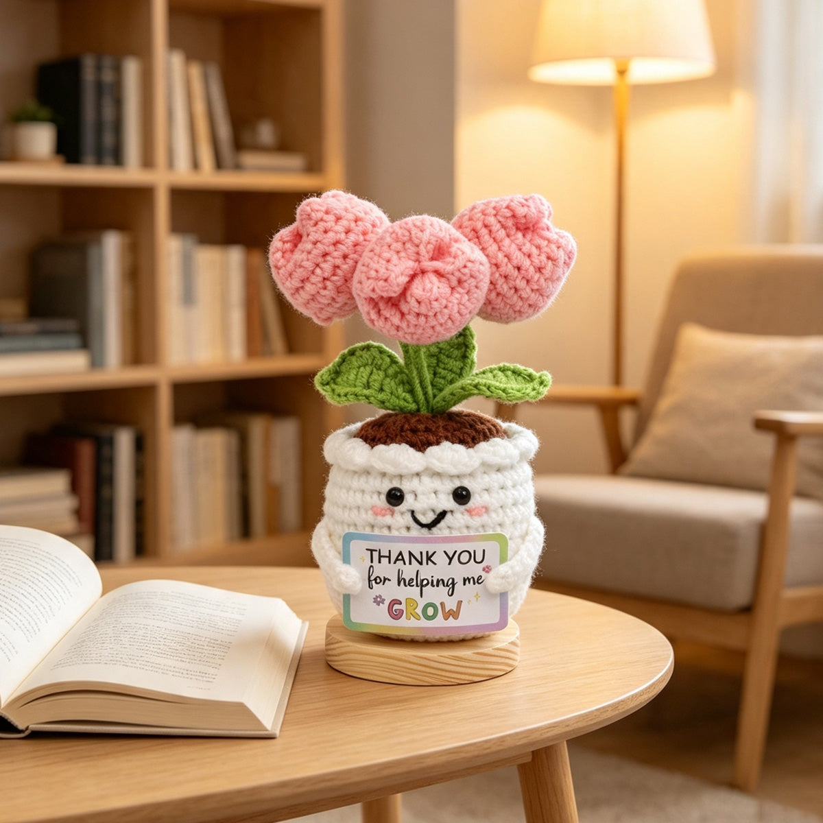 Crochet fait main Tulip Pot ornement avec blanc au crochet conteneur doux fil éternelle C