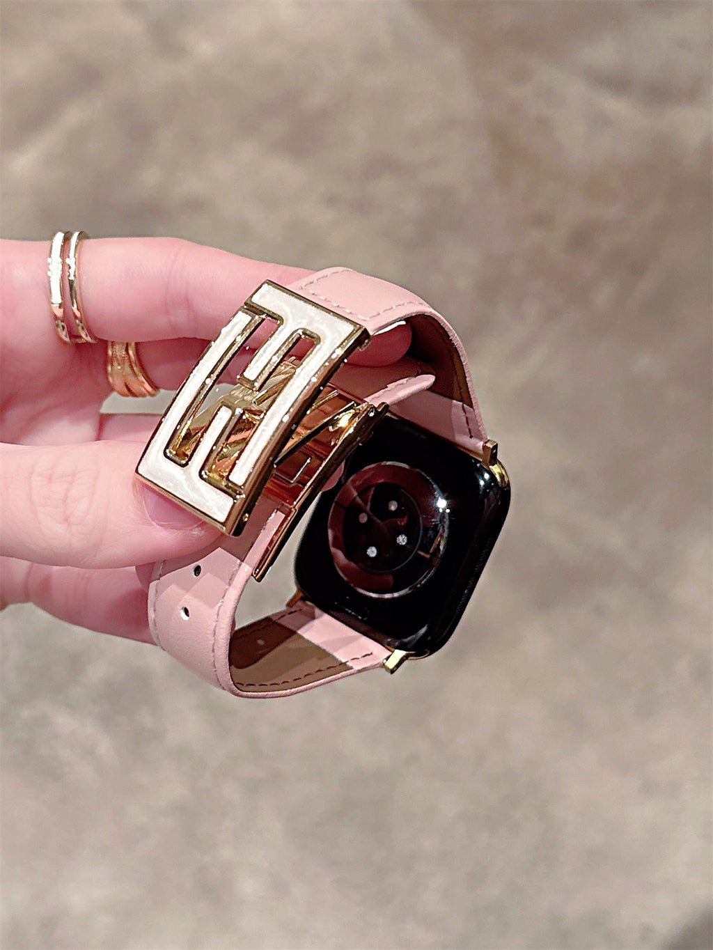 Fermoir magnétique double-F pour bracelets de montres