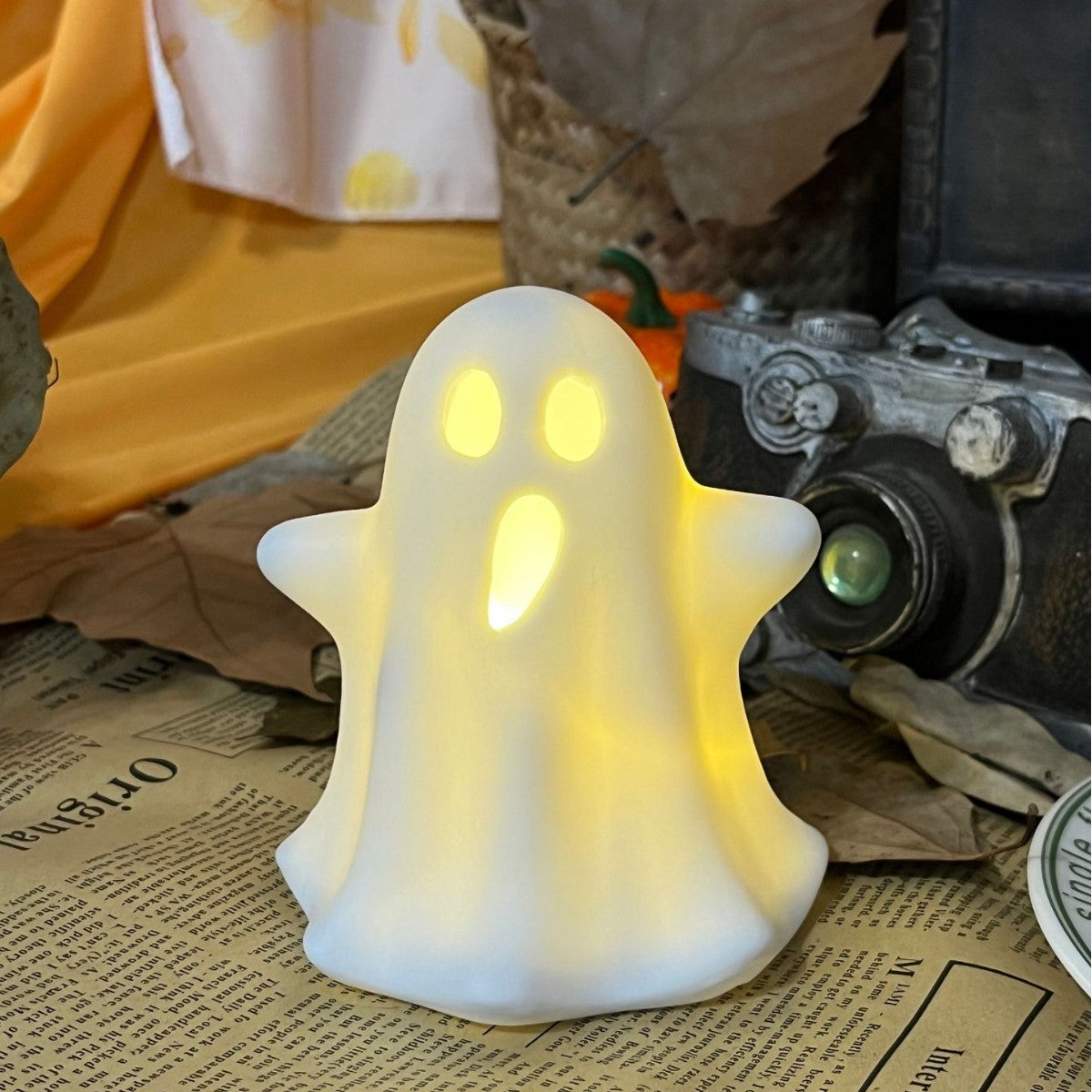 Décoration de lumière de nuit translucide Halloween créatif ornement d'artisanat avec lampe LED