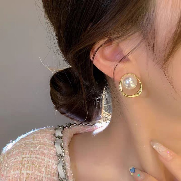 Boucles d'oreilles rétro élégantes en écailles