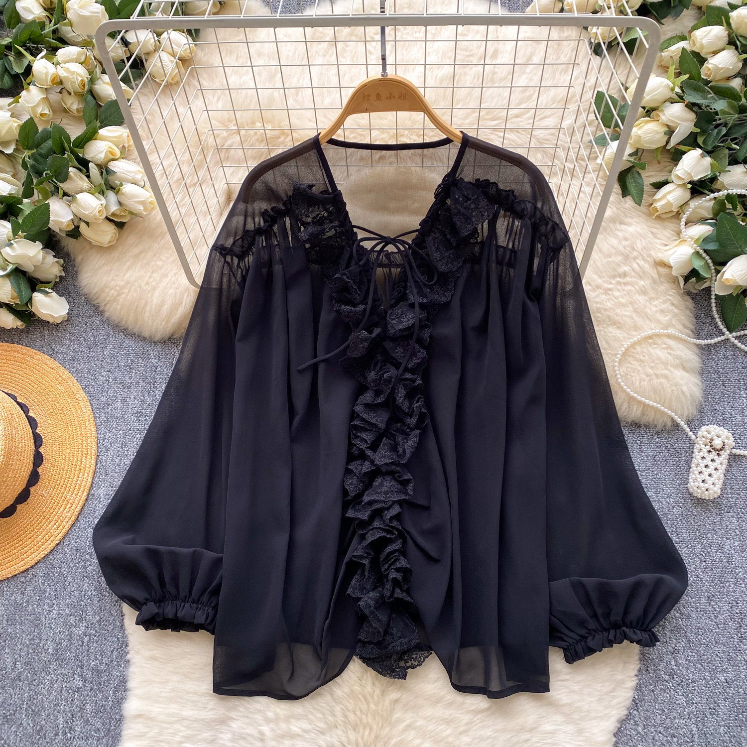Chemise à volant en V-Neck doux de style français pour femmes