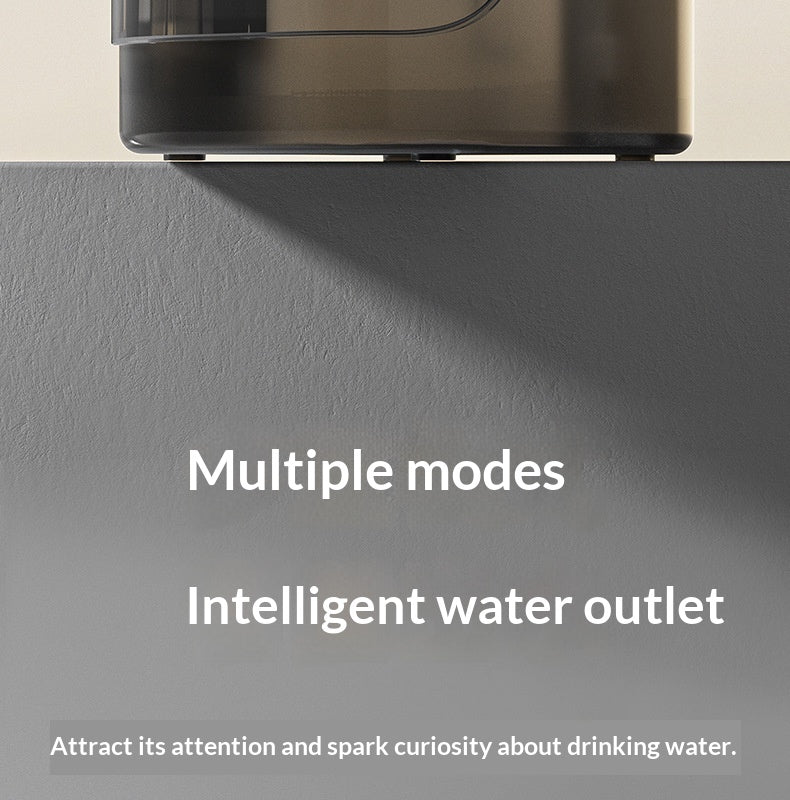 Fontaine d'eau pour animaux de compagnie filtrée à l'aide d'un capteur intelligent