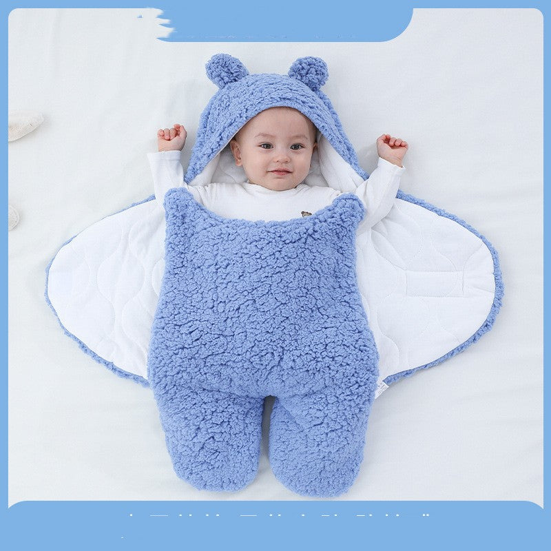 Bébés avec gros bébé vêtements de swap peuvent prévenir le sursaut