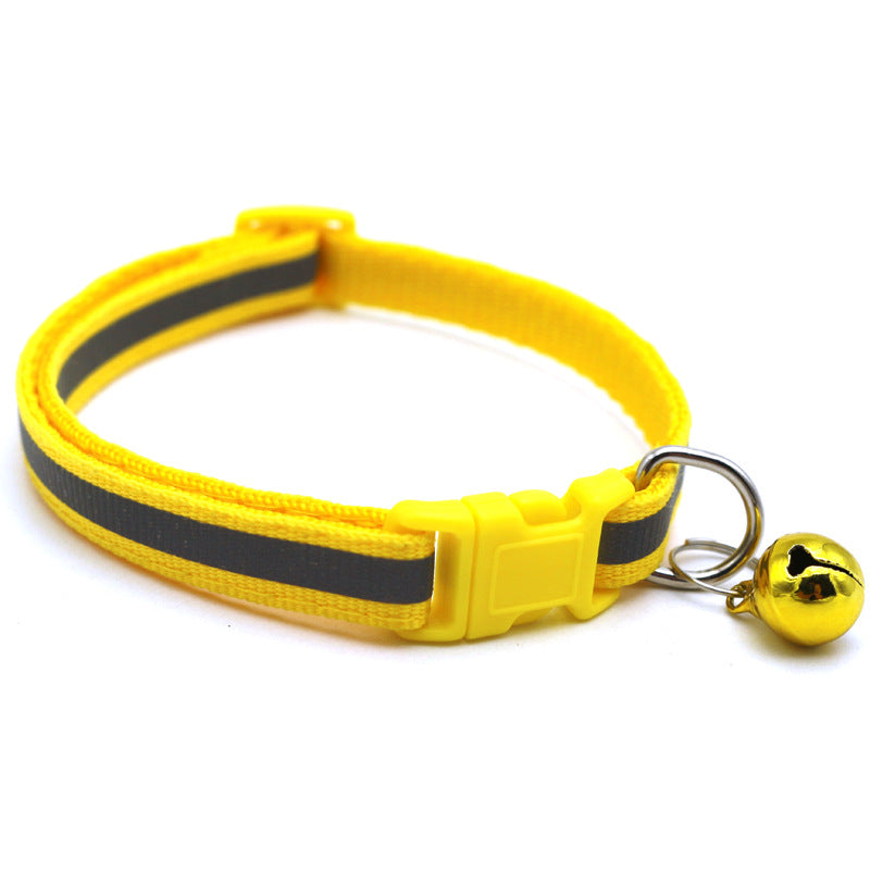 Collier de poupée en peluche avec boucle colorée