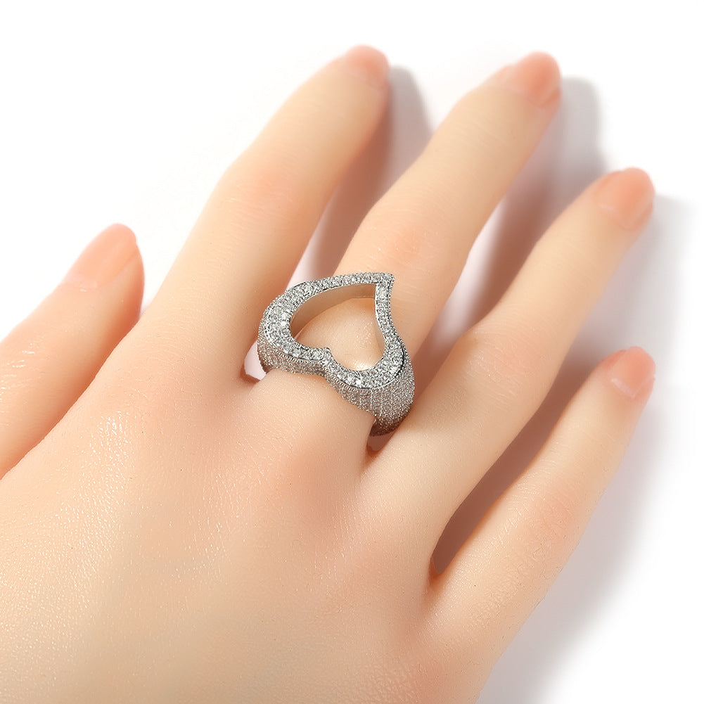 Personnalité de mode Anneau de Zircon Cœur Hollow