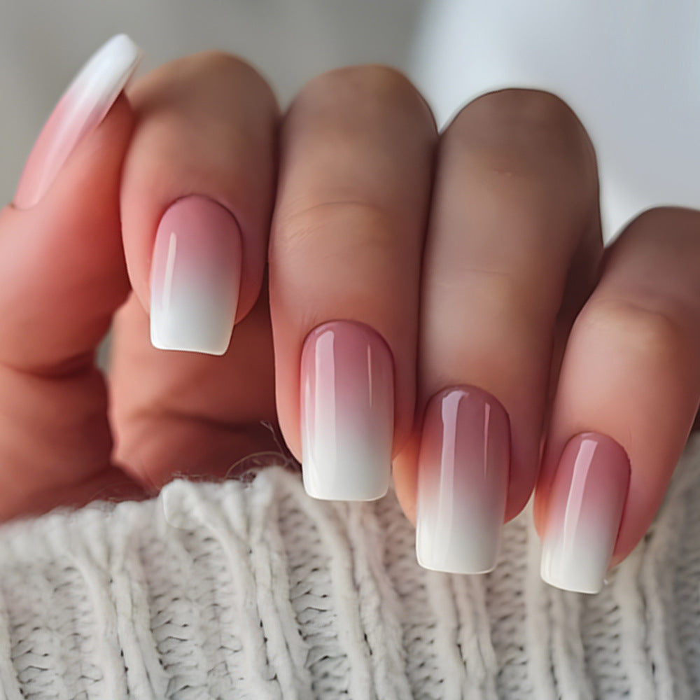 Art simple rose et blanc gradué à ongles amovibles