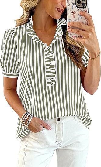Chemise à manches courtes à manches courtes à manches courtes avec boutons en V-Neck