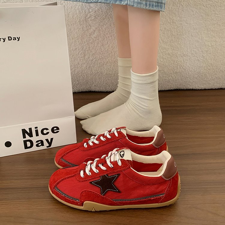 Women's Five-Pointed Star Patch Retro Sneakers