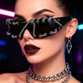 Lunettes de soleil avec rivets à anneaux en métal