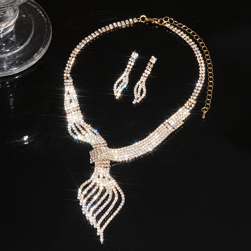 Haute qualité Chaîne de clavicule Mode Grandeur Personnalité Bijoux costume