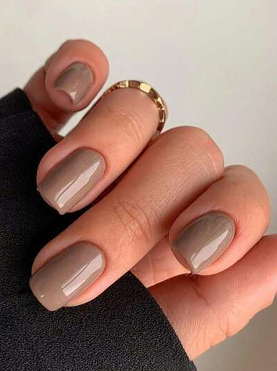 24 pièces Court Square Y2K Elegant Brown Ensemble d'art à ongles de couleur solide adapté à la fête
