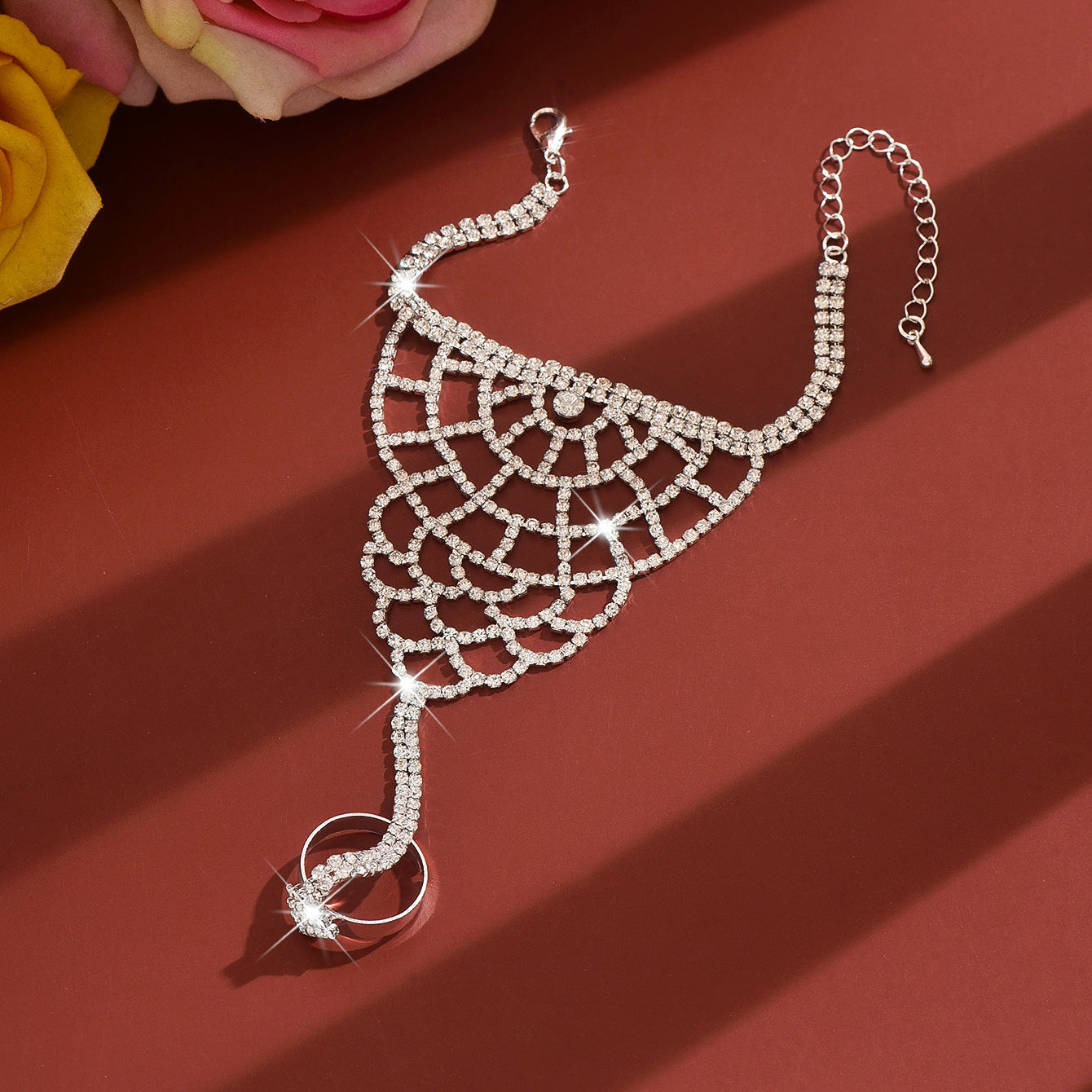 Femme Eventail Hollow CZ Slave Chaîne à main bracelet
