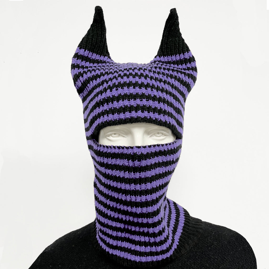 Chapeau rayé de corne d'Halloween
