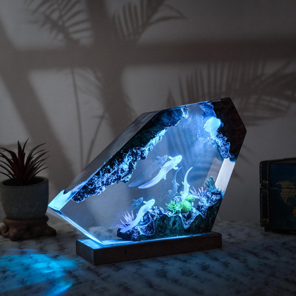Lampe d'art en résine de forme Salamandre - Lampe de table créative artisanale pour table de nuit de décoration maison