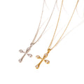Collier Cross pour femmes sophistiquées polyvalentes et subtilement luxueuses