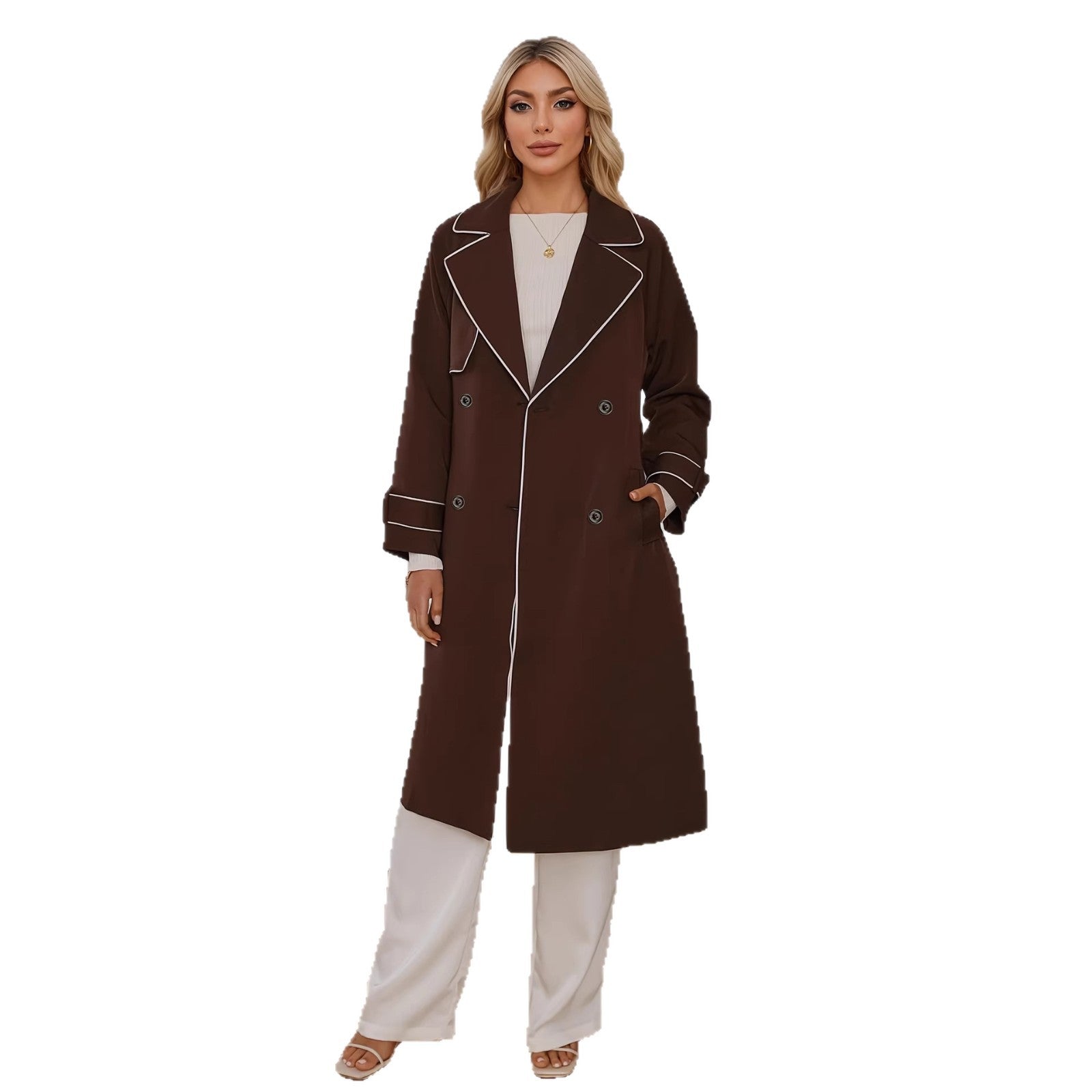 Manteau de tranchée avec pointage exposé une ligne de taille définie et une ceinture de cravate