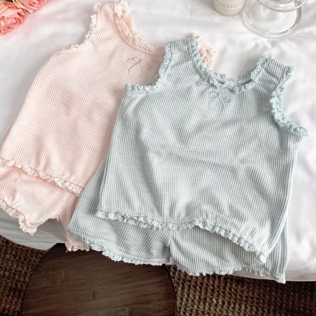 Top et shorts sans manches d'été