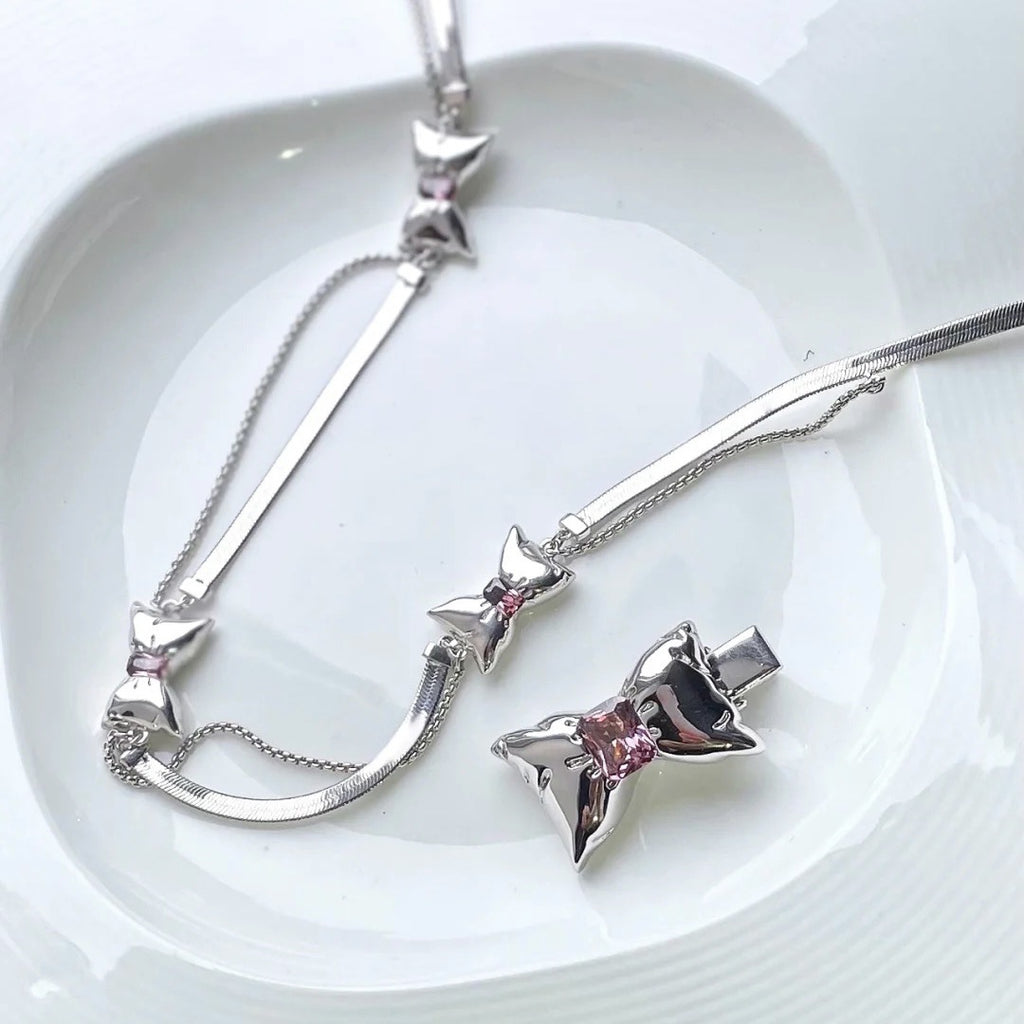 Daydream Series Petit Oreiller Bowknot Set Diamond Metal Hairpin