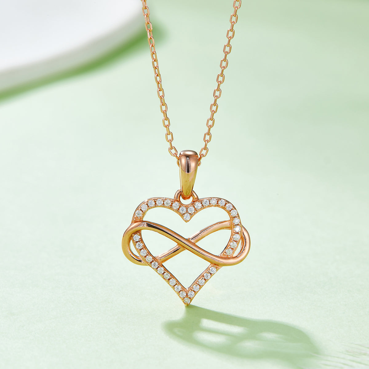 S925 Argent Sterling 4g Collier de coeur infini 45cm 36 Pierre Moissanite Pendentif avec GRA
