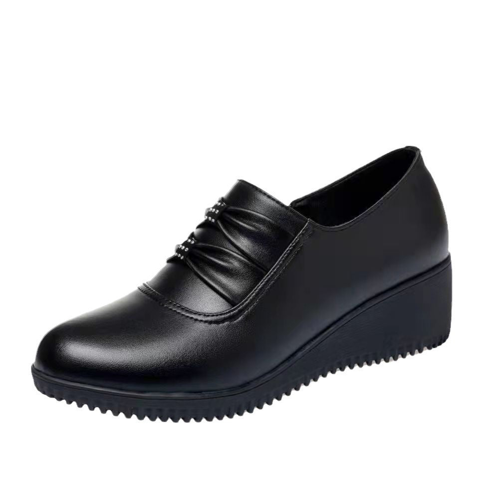 Chaussures de travail noir pour les mères âgées et d'âge moyen