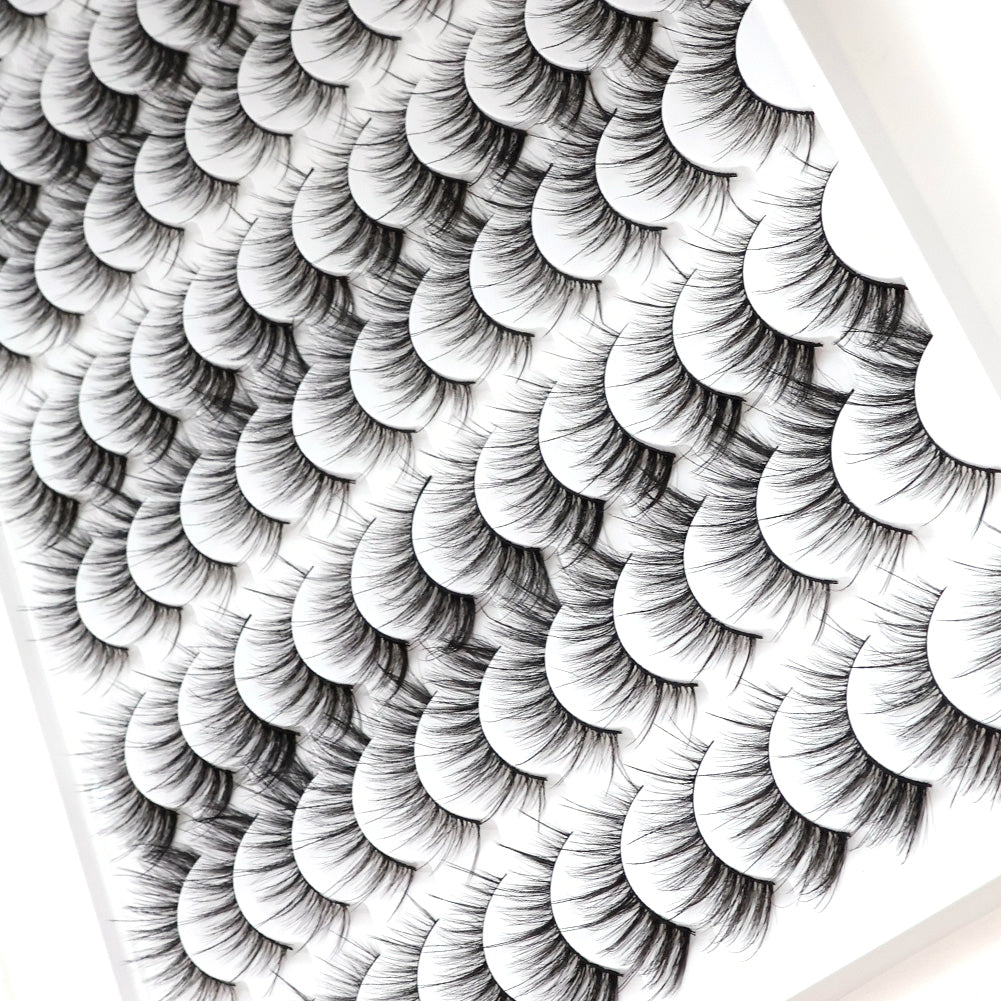 Les faux cils 3D sont multicouches