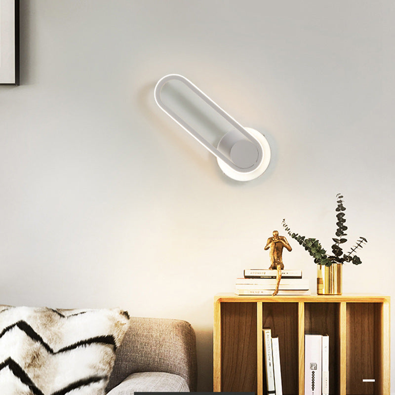 Rotating bedside wall lamp