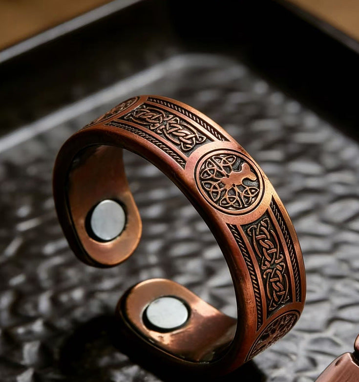 Anneau de croix magnétique tendance