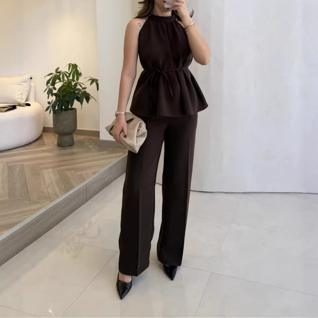 Simple set of sleeveless top and wide leg pants