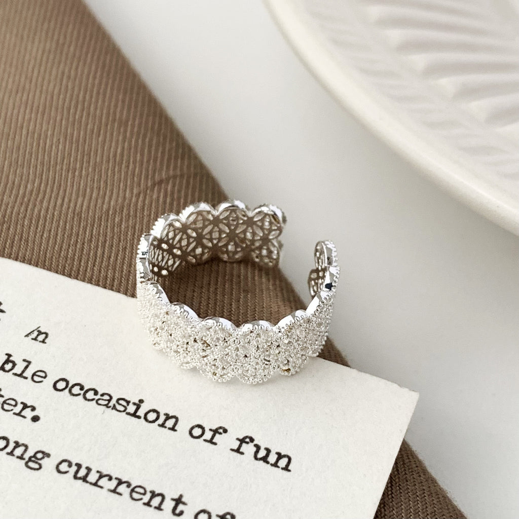 Simple, fashionable, léger luxe, argent haut de gamme Hollow-Out Ring Collection, Everyday Ve