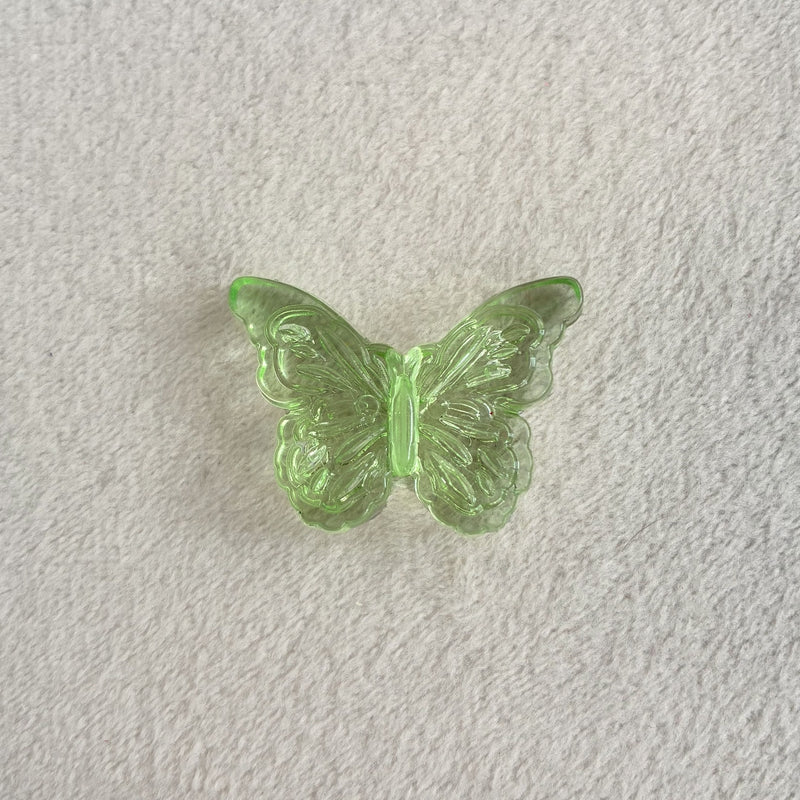 Perles de papillon acrylique détaillées