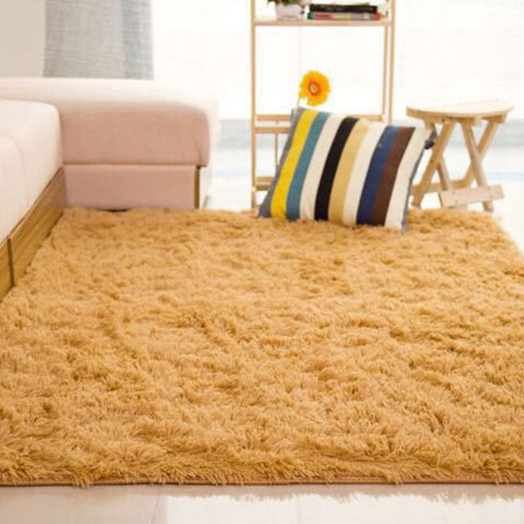 Salle de séjour table basse chambre lit côté lit non-dérapant peluche tapis