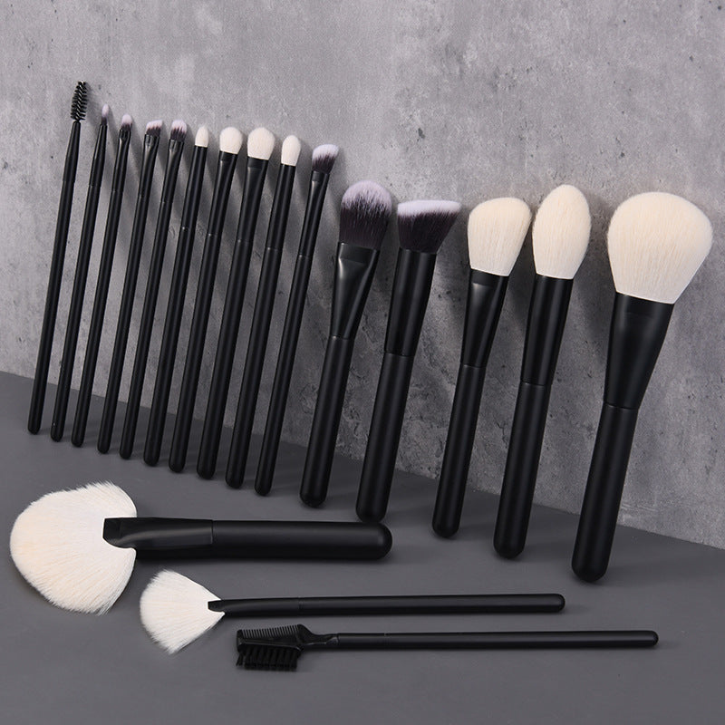 Angei Cangzhou 18-Piece Animal Makeup Brush Set