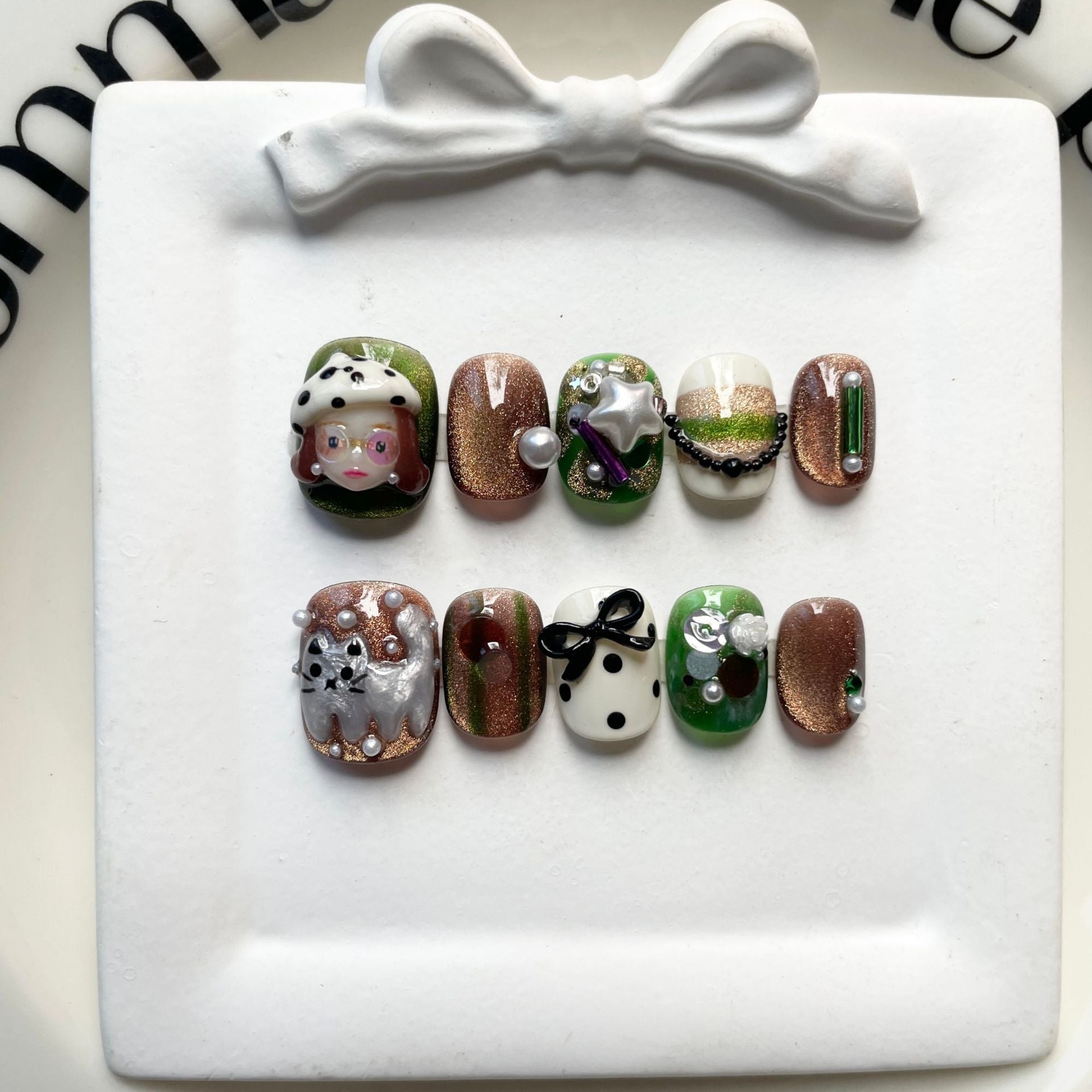 Cute Cat-eye Court Prêt-à-porter Conseils pour ongles