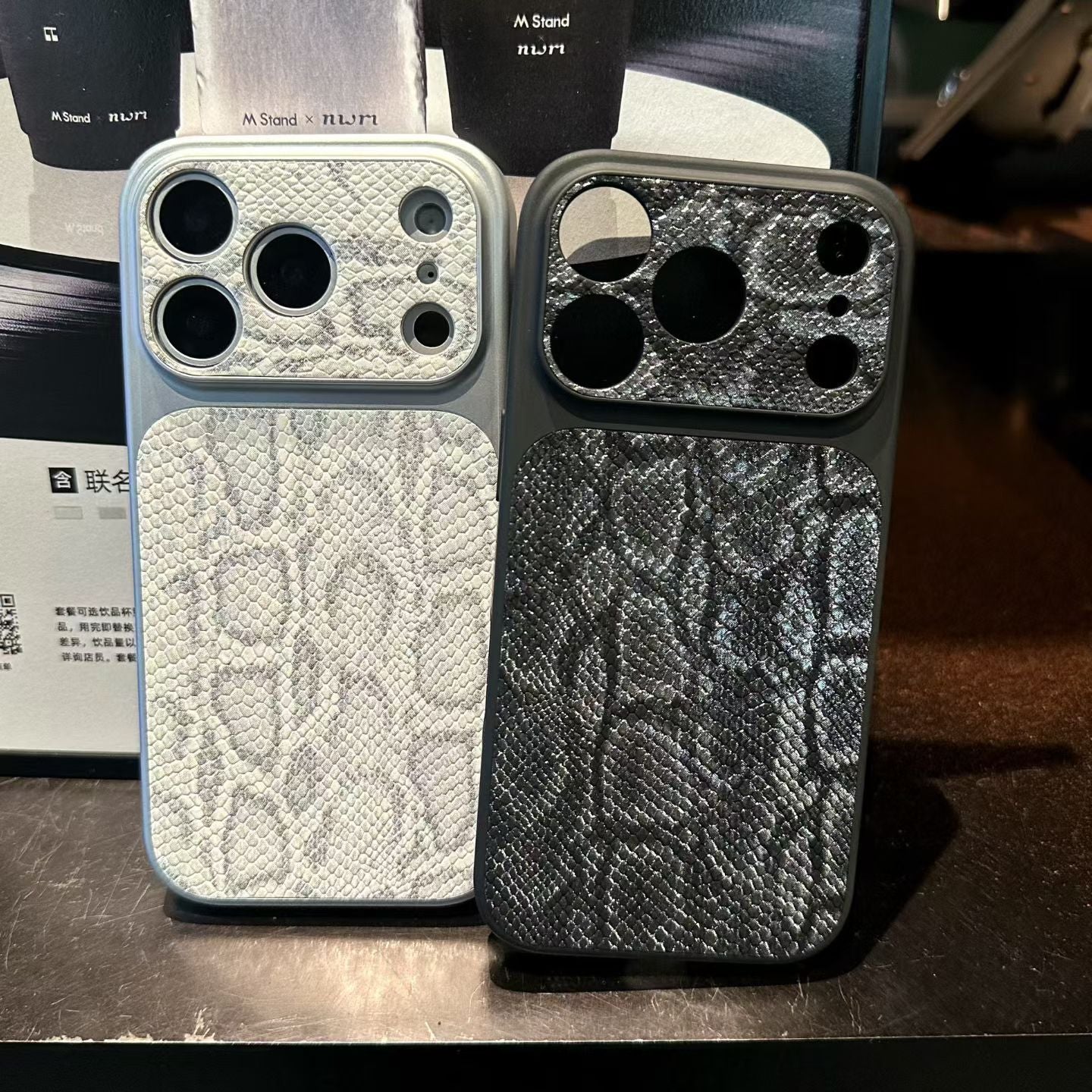 Grande fenêtre Premium Snake modèle boîtier de téléphone Drop résistant