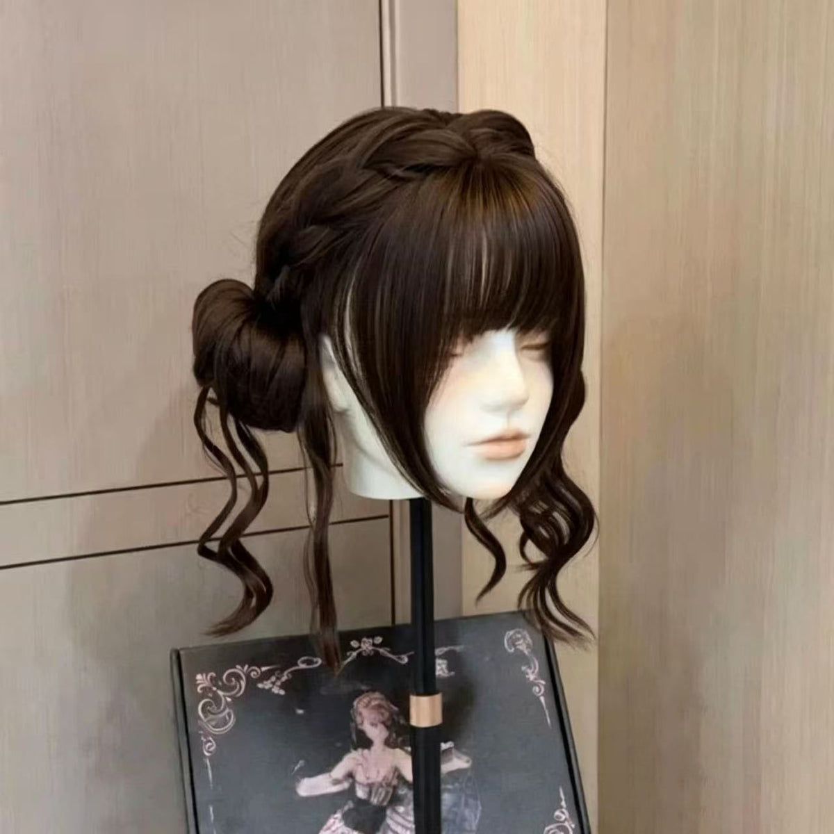Long Wavy cheveux mignons de style Bun pour les femmes