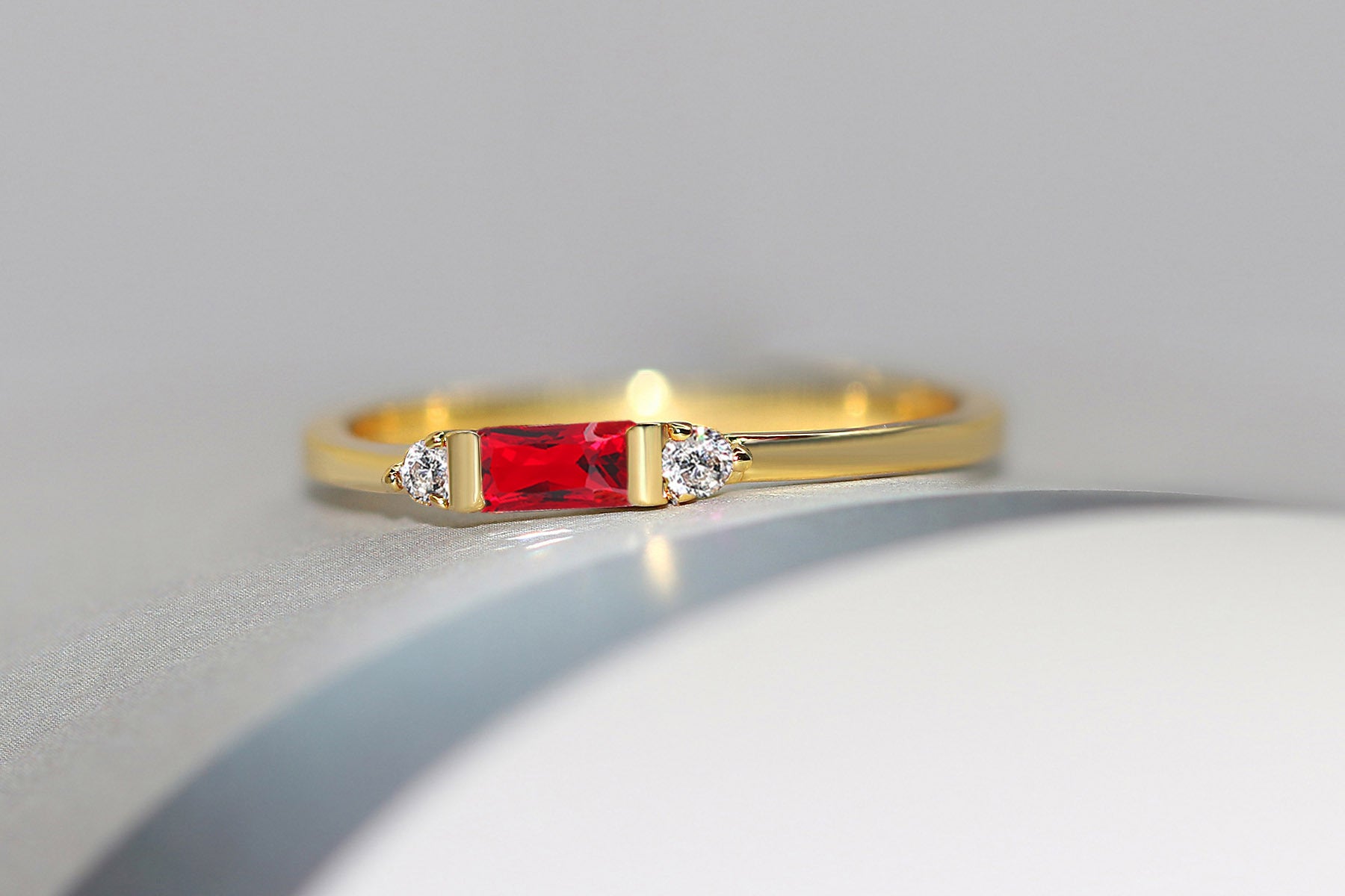 Anneau de fiançailles géométrique Zircon incrusté Accessoires dorés 14K