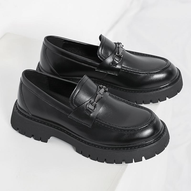 Mocassins d'affaires de style britannique avec un gros orteil
