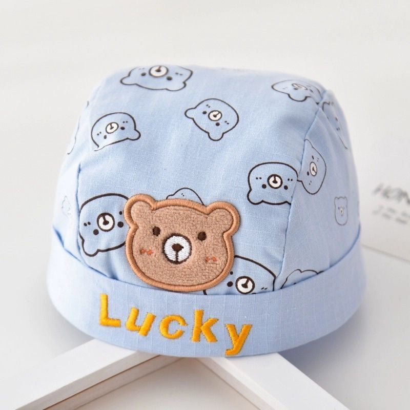 Ours en peluche de style bébé d'été avec une tête de fourrure pleine impression brodé avec un mot chanceux