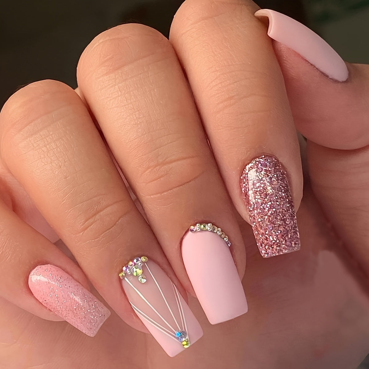 24 pièces Nail Art Haute Mode Simple Strass papillon fleur de vache porter Nail
