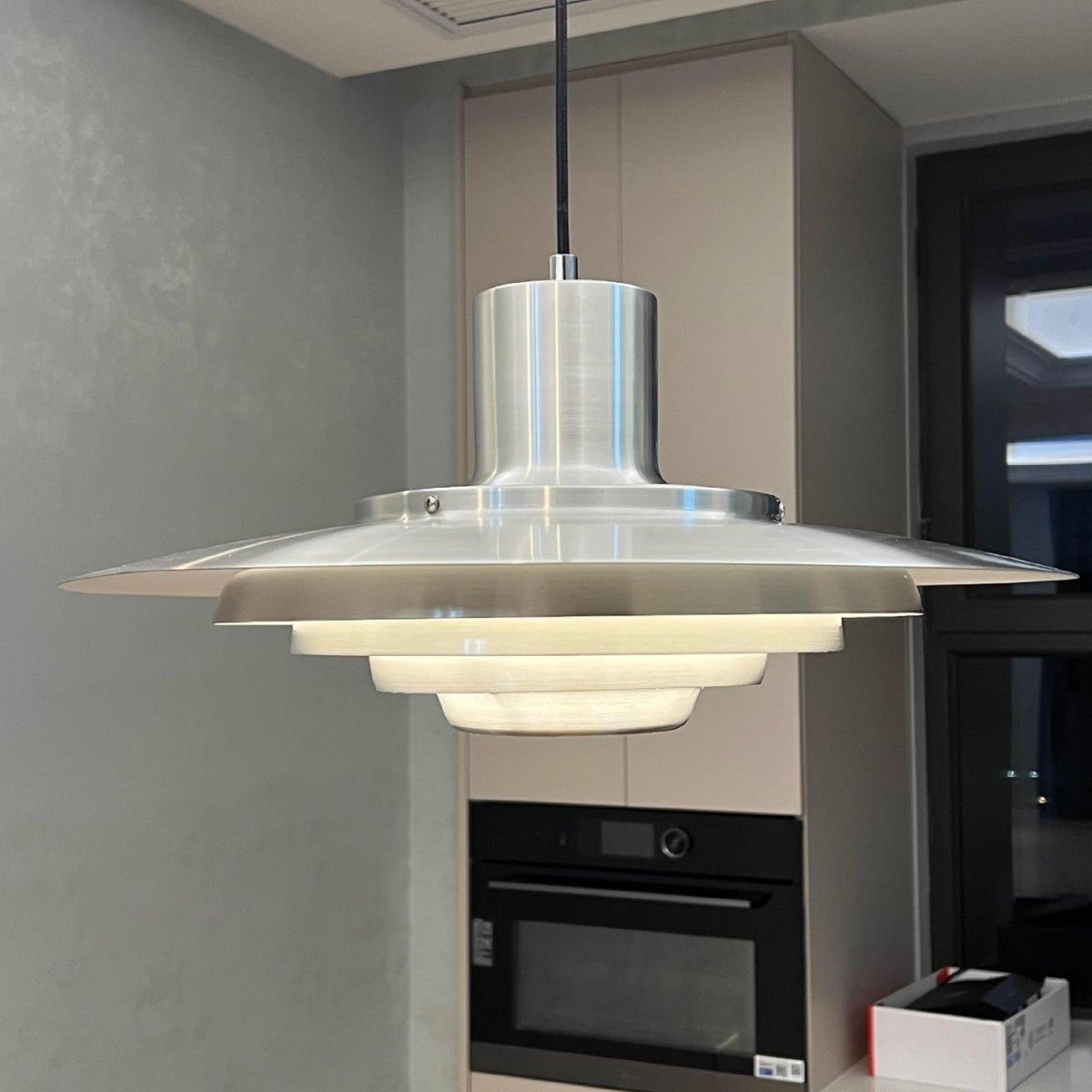 Lampe à bougie simple en forme d'ovni