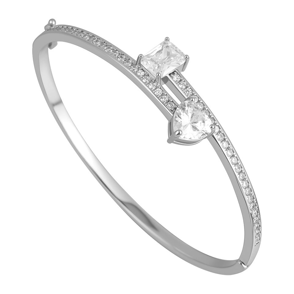Les femmes Dual Four Leaf Clover Open Cuff Bangle