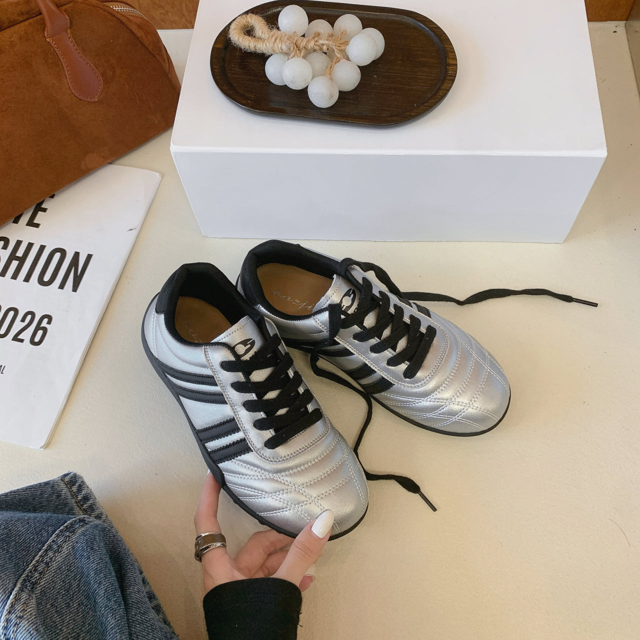 Vente Sneakers d'entraînement allemand Femmes Été Versatile Blanc Chaussures Casual léger Fla